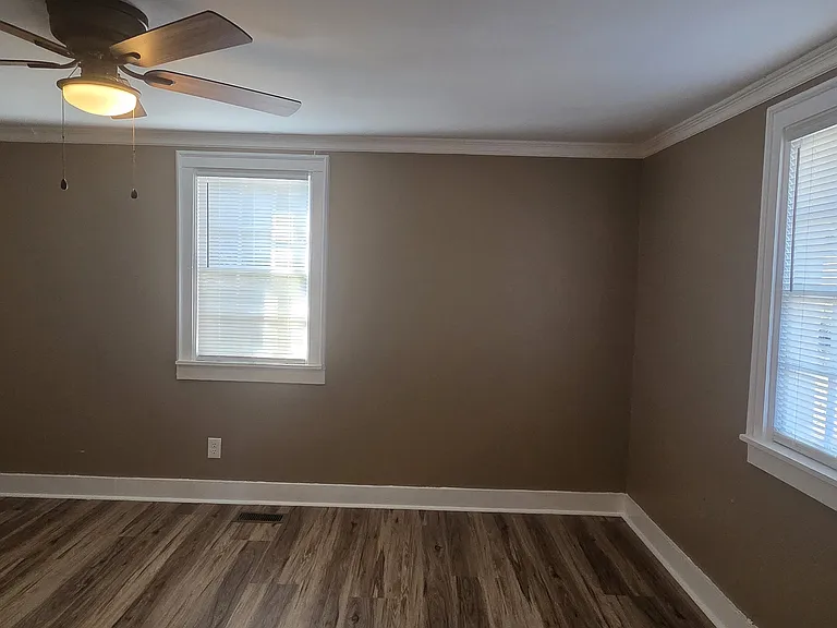 7043 S Goddard Rd — Photo 18