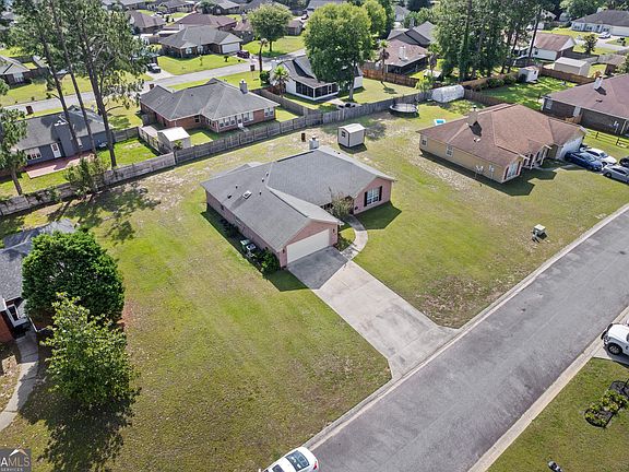 4th image of 1805 Blair Ct