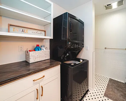 Floor plan 305