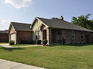 500 Jennifer Dr, Burleson, TX 76028