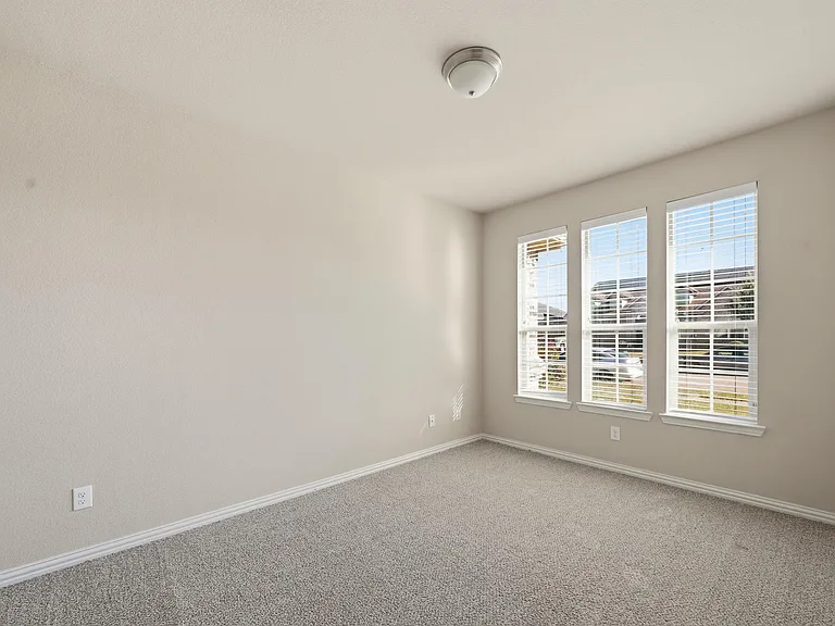 717 Jennie Marie Cir — Photo 13