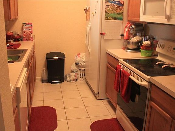3rd image of 6451 Old Park Ln Unit 305