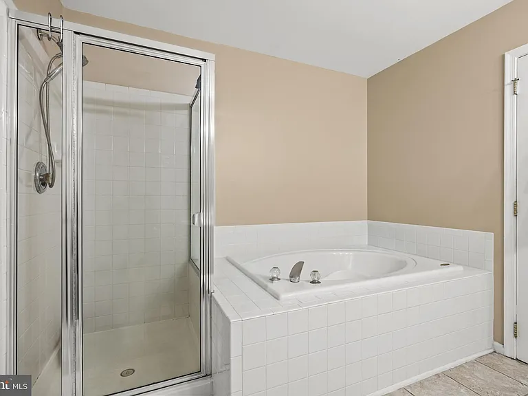 108 Tattersall Dr — Photo 22