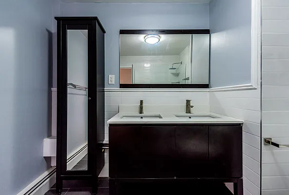 Rented by Nooklyn NYC LLC | media 72