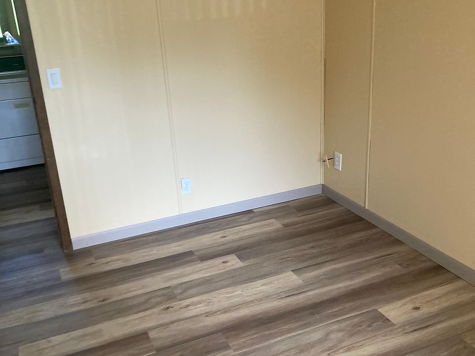 1st image of 1025 Columbia Ave