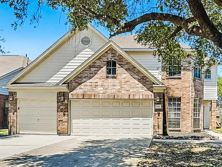710 Single Pine Ct — Photo 1