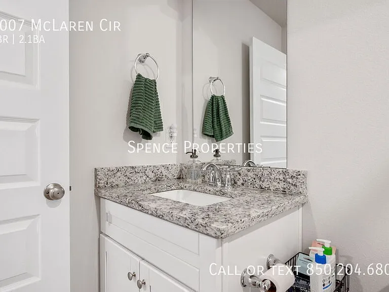 1007 McLaren Cir — Photo 25