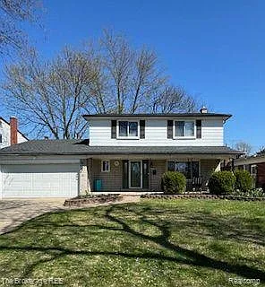 33838 Chatsworth Dr photo 1