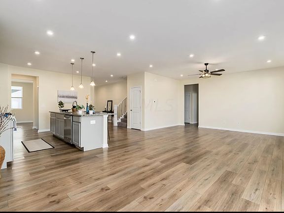 5th image of 4420 Hickory Ln