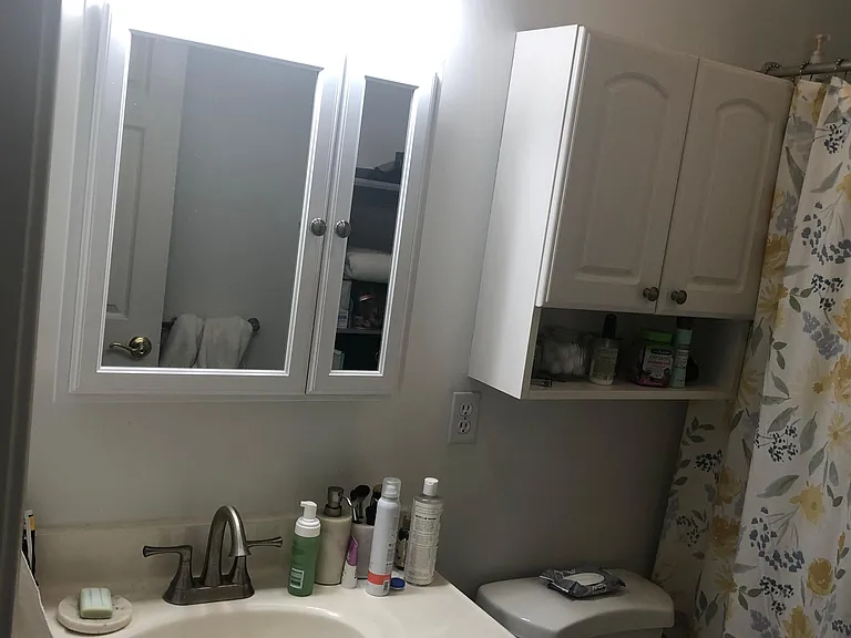 409 E Cherry St — Photo 13