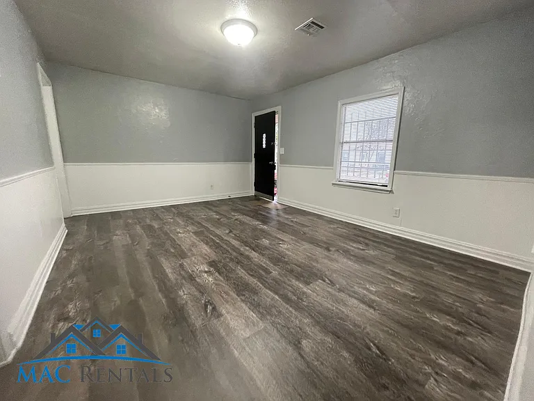 3604 S Meta Ave — Photo 3