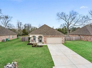 40127 Crestwood Ln, Ponchatoula, LA 70454