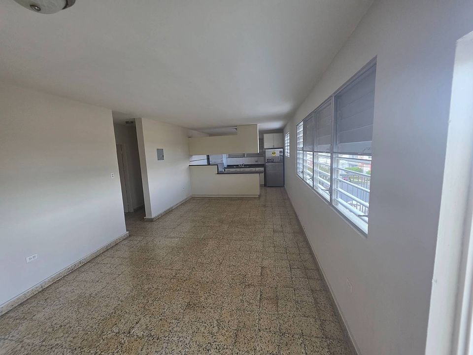 1st image of 318 Coll Y Toste APT 3