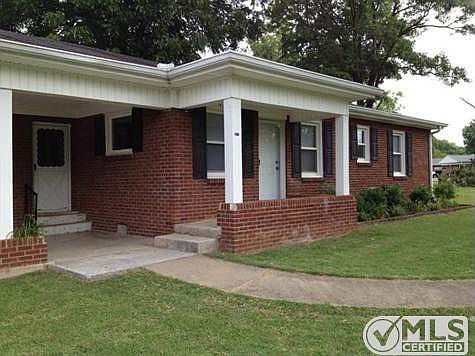 2nd image of 302 Gracy Ave