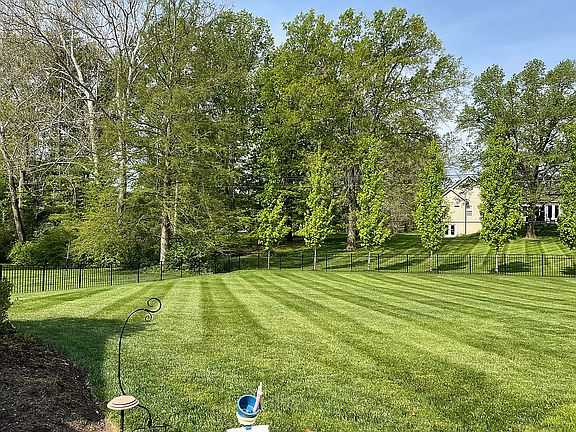 5th image of 237 Ladue Lake Dr