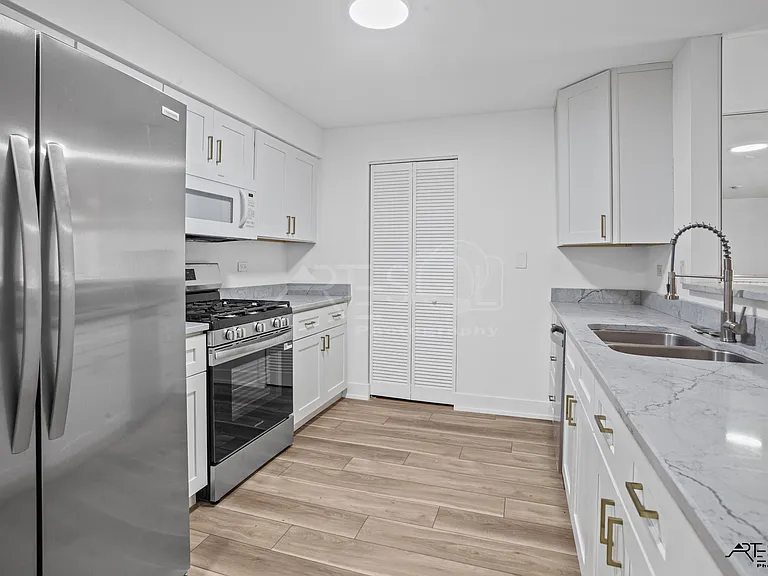 796 N Gary Ave #107 — Photo 14