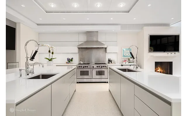 Sold by Douglas Elliman | media 10