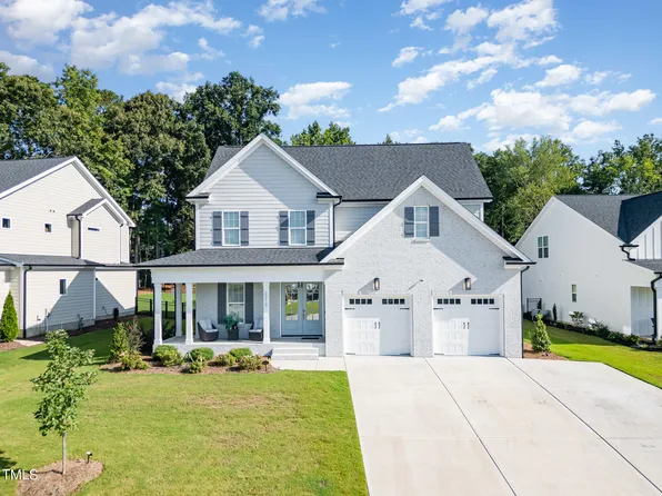 2213 Terri Creek Dr, Fuquay Varina, NC 27526