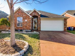 836 Bowie Dr, Lavon, TX 75166