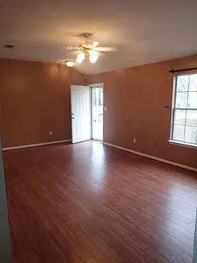 3665 Burton Cir — Photo 5