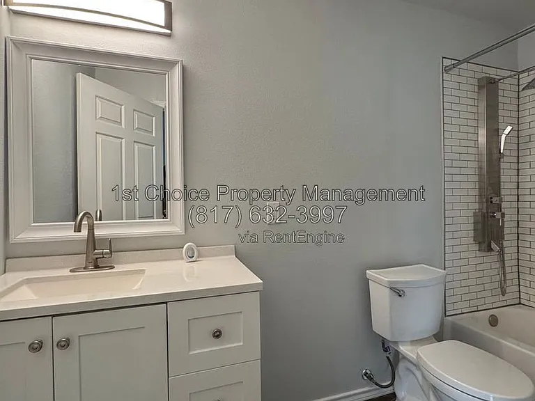 3241 Sandage Ave — Photo 9