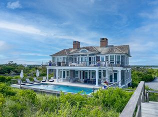 202 Dune Rd, Quogue, NY 11959
