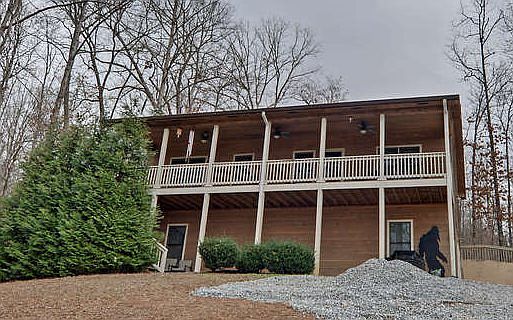 1st image of 300 Eagle Mountain Dr