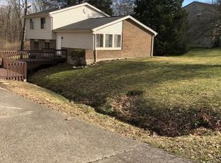 3588 Brookhaven Dr, Amelia, OH 45102