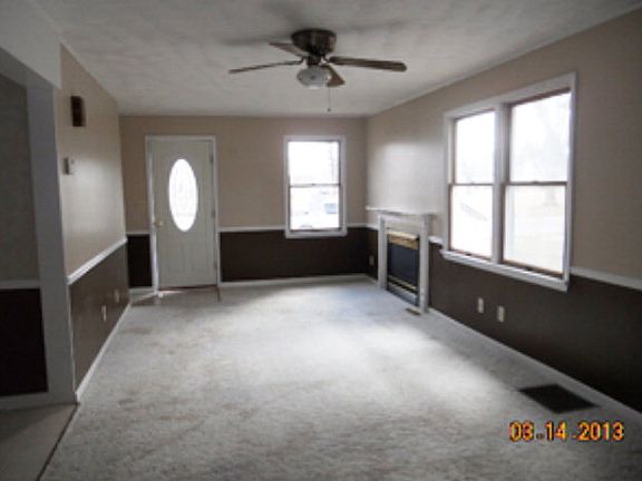 2nd image of 14 W Park Dr