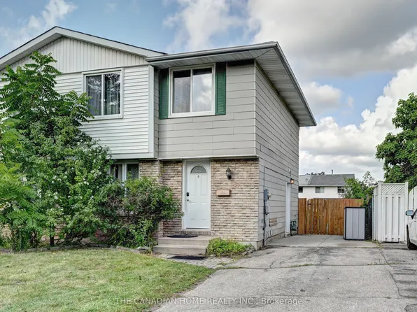 489 Strasburg Rd, Kitchener, ON N2E 1P1