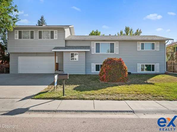 2305 Birch Ave, Gillette, WY 82718