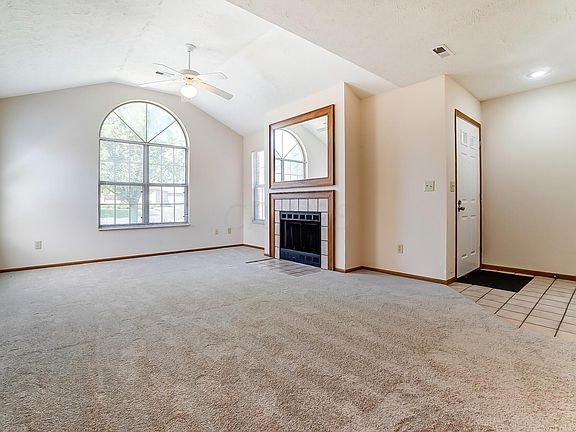 5th image of 3935 Ivygate Pl