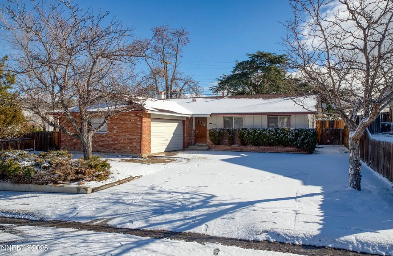 4 bed, 1392 sqft, $2,800 — Photo 1