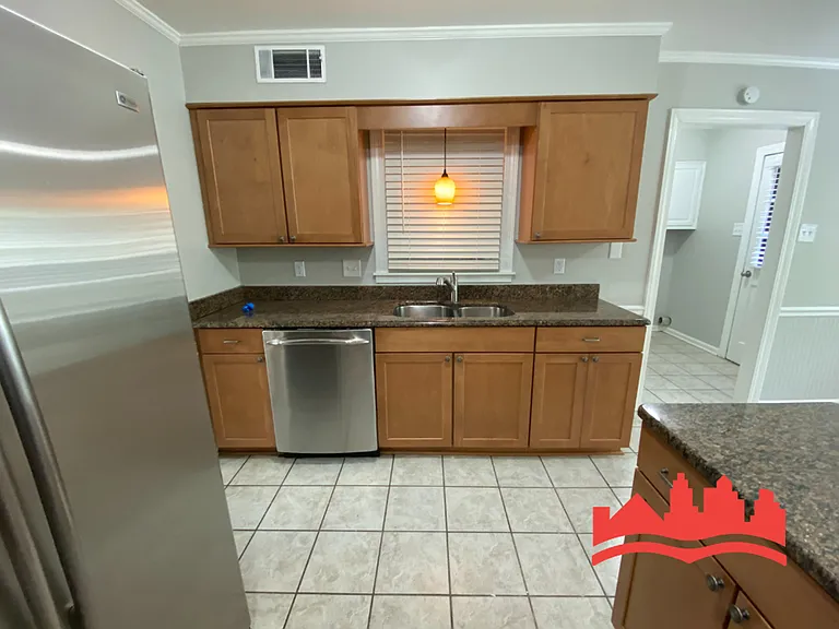 8510 Farmington Cv — Photo 8