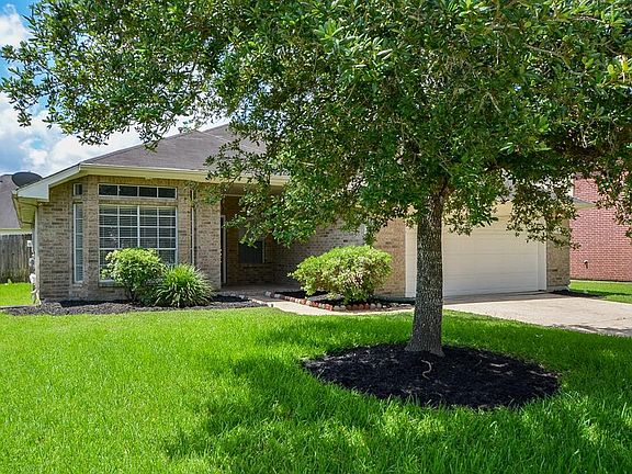 3rd image of 1323 Hunter Green Ln