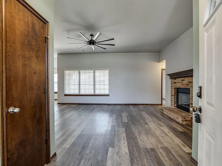 1174 Misty Ln NW — Photo 6
