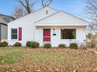 810 Barton Dr, Ann Arbor, MI 48105