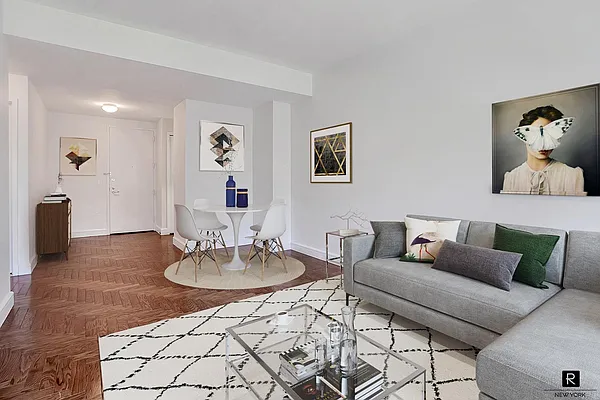 Rented by R New York | media 16