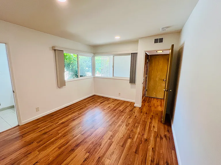 2100 Brightwood St — Photo 30