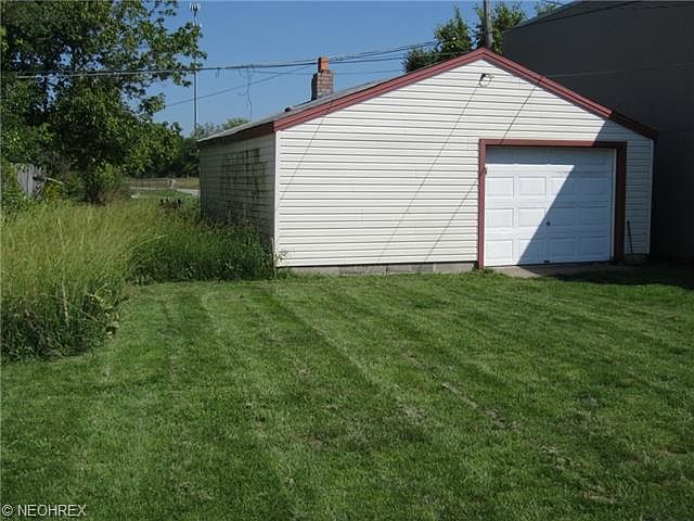 2nd image of 158 Edgewood St