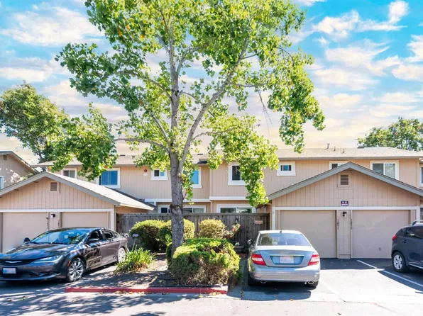 1451 Gold Way, Rohnert Park, CA 94928