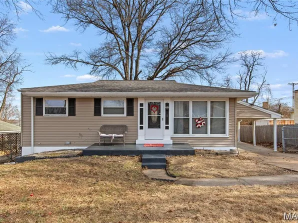10044 Pepper Ln, Saint Louis, MO 63136