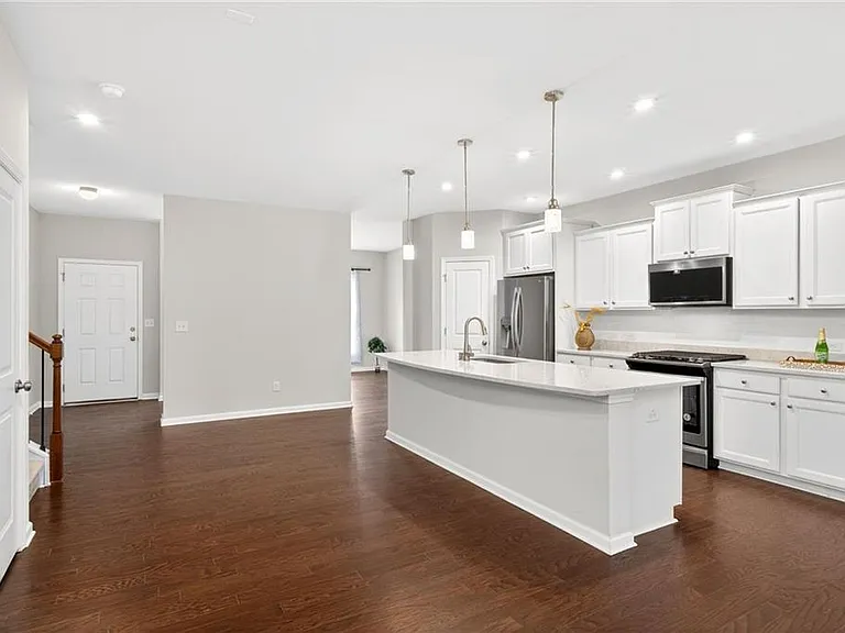 5377 Fountain Head Ln — Photo 12