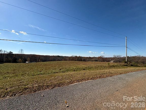 2nd image of 211-212 Farris Rd