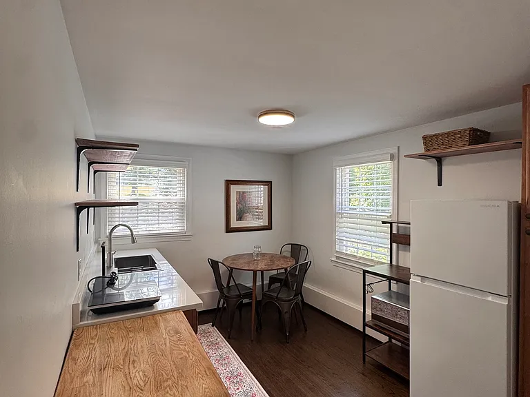 19 Whitney St — Photo 4