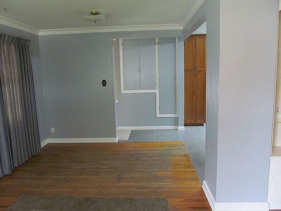 5th image of 140 E 20th St