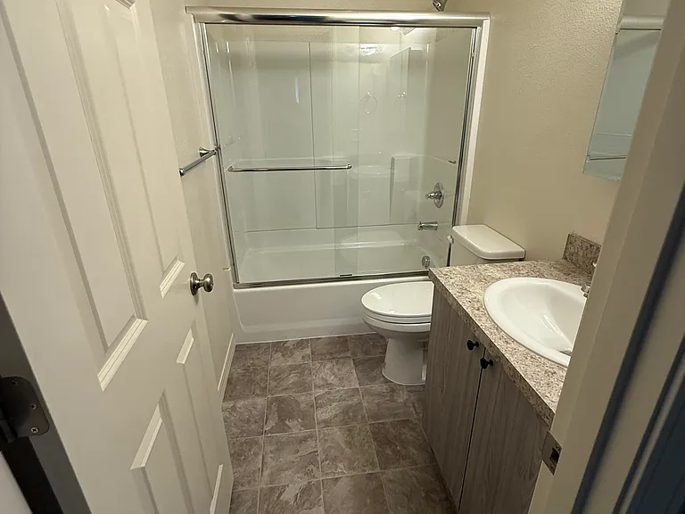 14531 SE Powell Blvd #2 — Photo 7