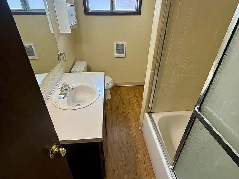 919 California Ave — Photo 10