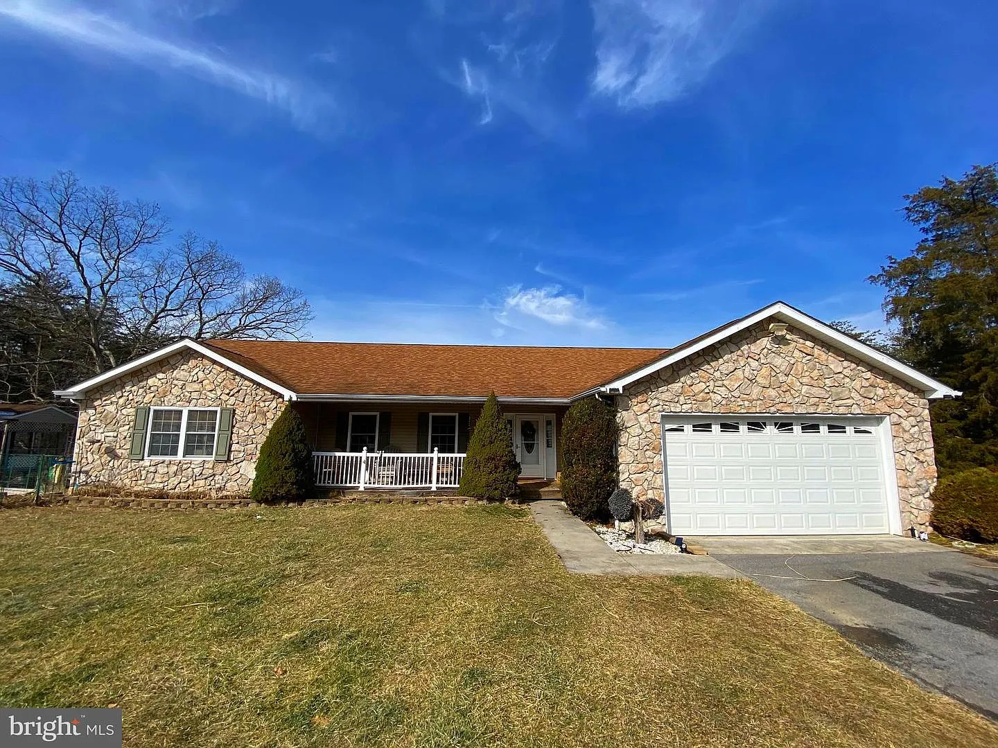 835 Tupelo Loop photo 1