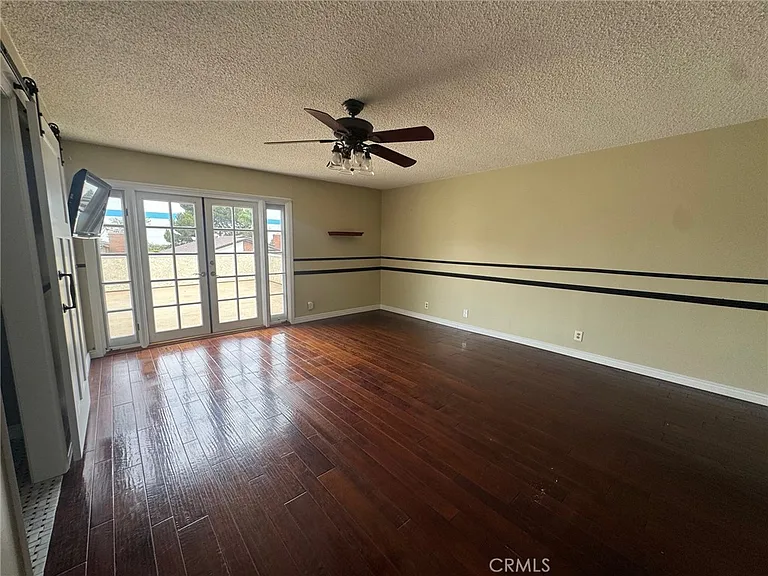 6402 Cantiles Ave — Photo 11